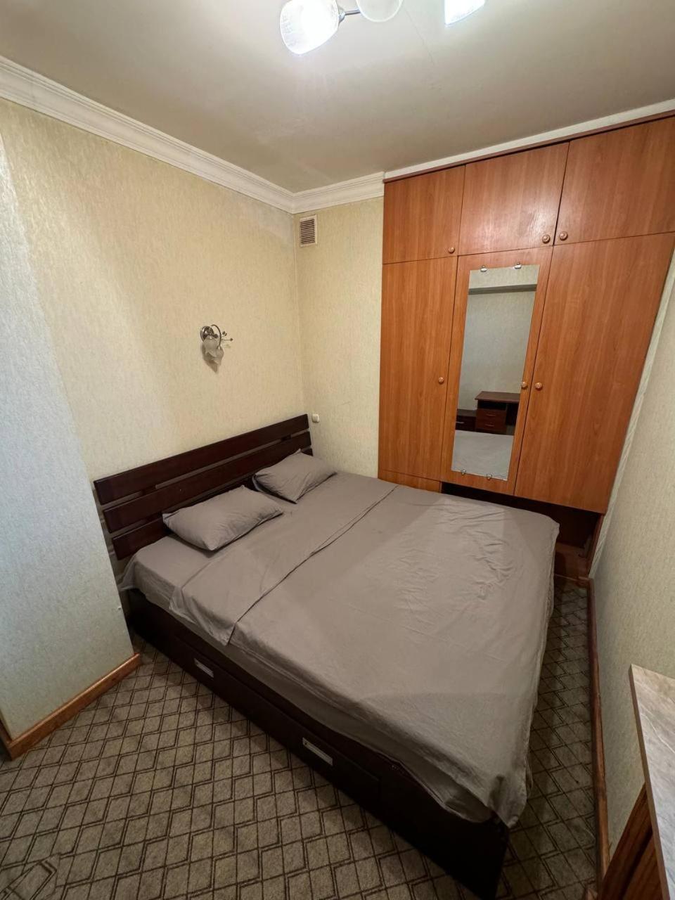 Апартаменты У Парка Голубые Купола И Цум Apartments At Blue Dome Park Tasken Kültér fotó